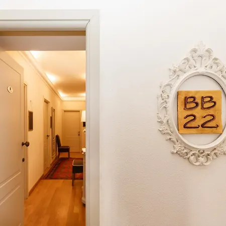 Bb 22 Charming Rooms & Apartments-3